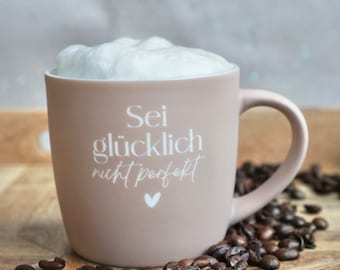 Porzellanbecher „Sei glücklich“, Kaffebecher, Teebecher, Kakao mit Henkel