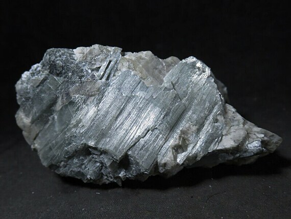 Russia Pectolite Fluorescent in UV rays 65*40*30mm Mineral Kola Rocks ...
