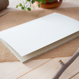 Quaderno ecologico rilegato a mano, A5 Diario cucito a mano in carta erbosa e carta di mais, Regalo per gli amanti dell'analogico e della natura