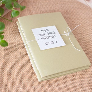 Minicuaderno de papel de oliva sostenible encuadernado a mano, tamaño A6, diario rústico ecológico cosido a mano, regalo boho y cero residuos para amantes de la naturaleza