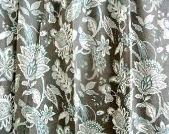 Tende in cotone floreale anni '90: grigio, bianco e blu tortora