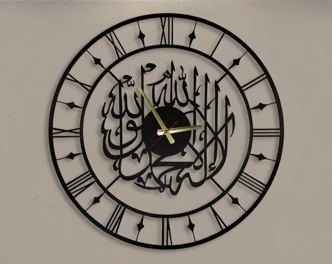 Часы курси. Матовые чёрные часы с огненными цифрами на стену. Islamic Clock.