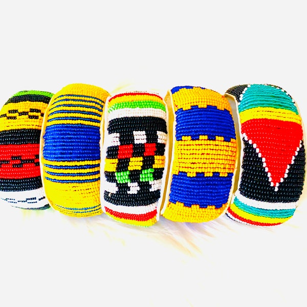 Bracelet massaï, Perlé Bangle/Bracelet Maasai fait à la main/ Unisex Beads Bangle/Boho Bracelets/Tribal Maasai Bangle/Femmes Masai Jewelry