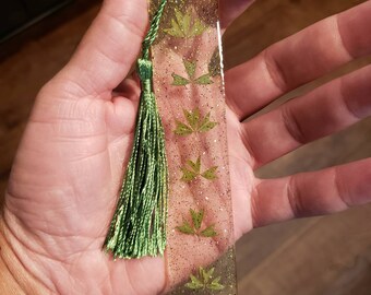 Bookmark, resin glitter with embedded plant