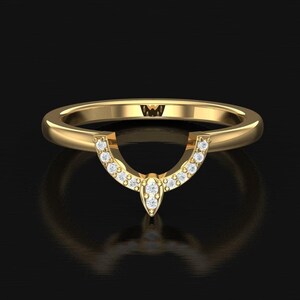 14K Gold Curved Moissanite Wedding Band: Stacking Ring for Women