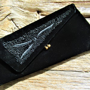 MINT 50&#39;s Bobbie Jerome Black Velvet beaded clutch, designer clutch, wedding clutch, midcentury kitsch, formal event,  11&quot; x 5&quot; closed