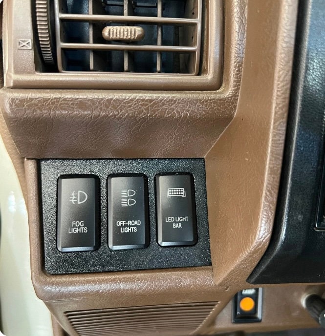 Toyota Replacement Switch Panel 84-88 Pickup, 84-89 4runner