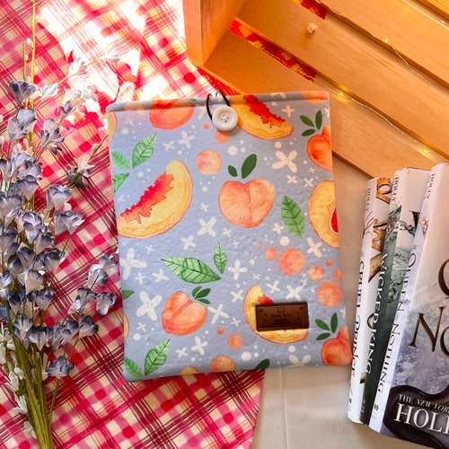 Scream Book Sleeve / Button Closure Optional / Padded / Etsy