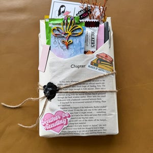 Blind Date With A Book Box
