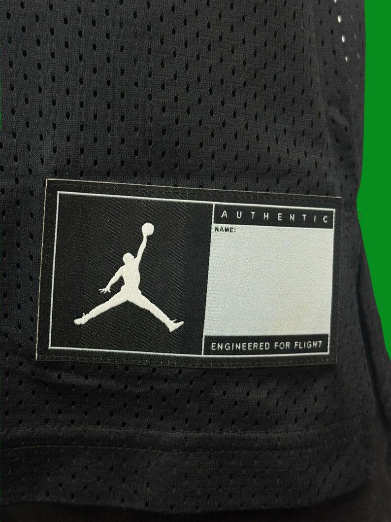 Camiseta de baloncesto Nike Air Jordan DNA Distorted "UNC to Chicago" de segunda mano imagen 3