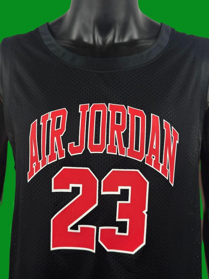 Camiseta de baloncesto Nike Air Jordan DNA Distorted "UNC to Chicago" de segunda mano imagen 2