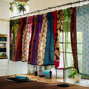Cantonnières Boho Saree Lambrequins saree recyclés faits main avec lanières de saree Rideau transparent hippie pour fenêtre et porte Rideau Boho Sari pour décoration d&#39;intérieur