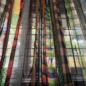 Rideaux saree recyclés faits main avec des bandes de saree Rideau transparent hippie bohème saree pour fenêtre et porte