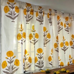 Handgefertigter Baumwoll-Block-Print Volant Gelb Himalaya Mohnblume Elegante Fensterbehandlung Klassischer Wohnkultur-Akzent für Wohnzimmer Schlafzimmer