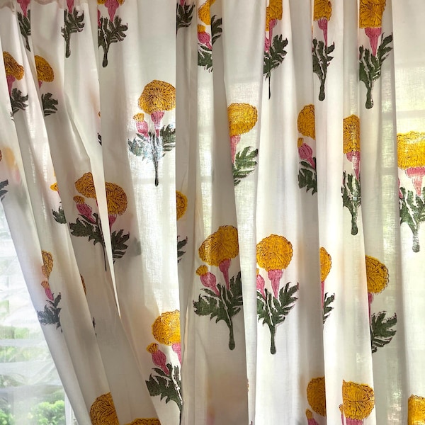 Cortina estampada de algodón hecha a mano en blanco con caléndula amarilla, elegante tratamiento de ventana, decoración clásica para el hogar, acento para sala de estar y dormitorio