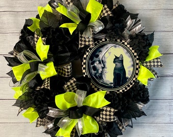 Black Cat Halloween wreath for front door or over a mantle, Elegant Halloween wreath, spooky black cat wreath