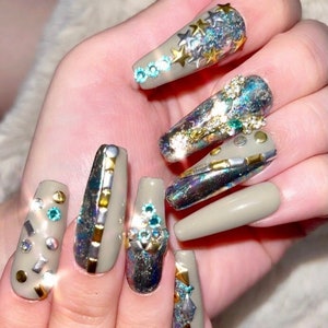 Fake nails,  Swarovski crystal design Luxury Custom set, easy press on nails