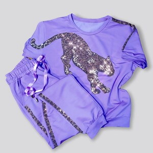 unique set with crystal design