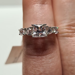 Stunning Square Cut Swarovski Zirconia 5 Stone Ring 925 Sterling Silver SIZE M