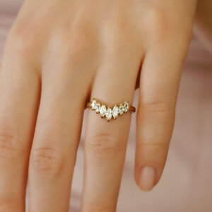 MARQUISE GOLD RING | Marquise Simulated Diamond Women Ring Band | V Shaped Contour Ring Band | Stacking 14k Gold Ring | Gift For Anniversary