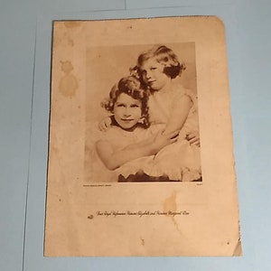 1937 - Chatelaine greetings card featuring a photo of a young pricess Elizabeth and princes Margaret Rose - photo by Marcus Adamns, London