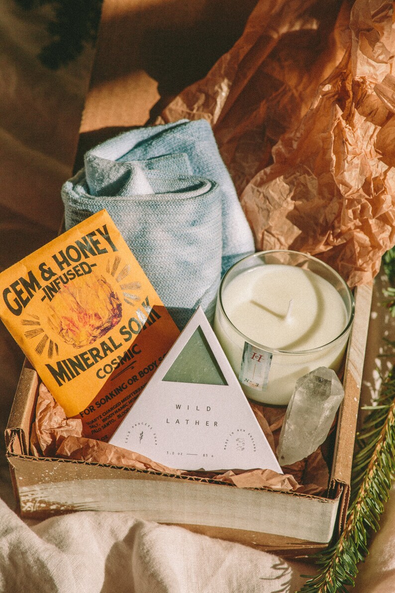 crystal Galentines The Indigo Soak Box candle Wellness Gift Box quartz bath salt hand dyed botanical Mothers Day Wellness
