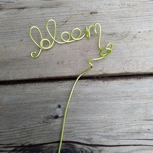 Wire Garden Plant Stake- Bloom 3.5 x 10 Inches