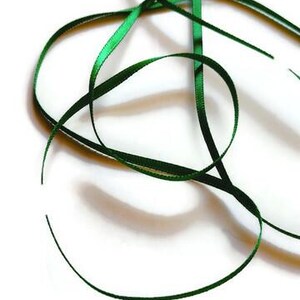 Dünnes Grünes Satinband, 5ft Länge x 1/8 Zoll
