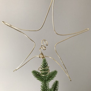 Goldener Weihnachtsbaum-Stern aus massivem Messingdraht