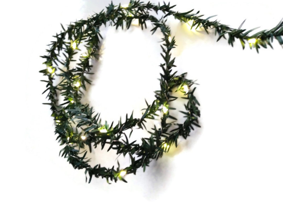 Lighted Green Leaves Mini Garland With LED Fairy Lights in Custom