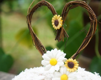 Daisy Cake Topper for Rustic Bride Shower, Country Wedding