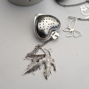 Tea Drinker Gift - Loose Tea Infuser with Metallic Leaf Charm