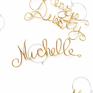 Dijes personalizados para copas de vino: regalo para invitados en Navidad, colores personalizados - 6 piezas