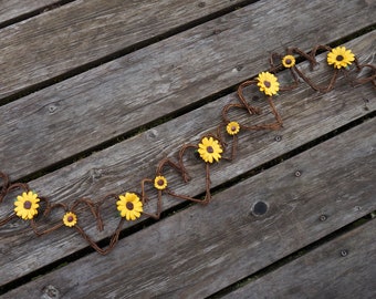 Rustic Vine Hearts Garland with Yellow Sunflowers