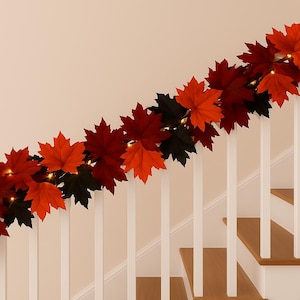 LED Herbst Blatt Girlande: Rot, Orange & Schwarz Halloween Dekor
