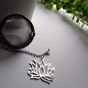 Lotus Tea Ball Strainer Loose Tea Infuser