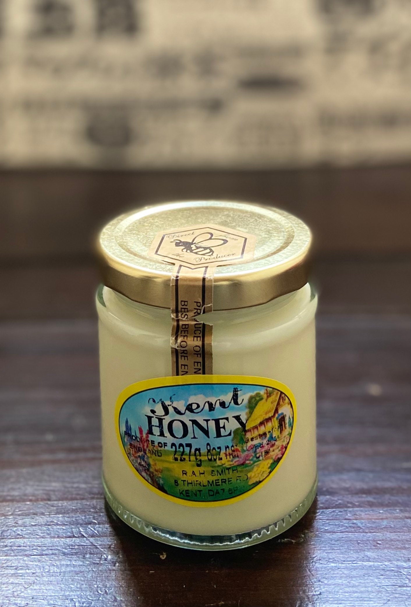 Honey Gift. Kent Honey Jar Candle, With Earl Grey and Cucumber Scent