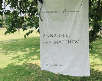 Willkommensschild aus Stoff, Hochzeitsschild aus Stoff, Benutzerdefiniertes Hochzeit Willkommensschild, Zeremonie Dekor im Freien, Boho Zeichen, Stoff Beschilderung, Leinen Beschilderung