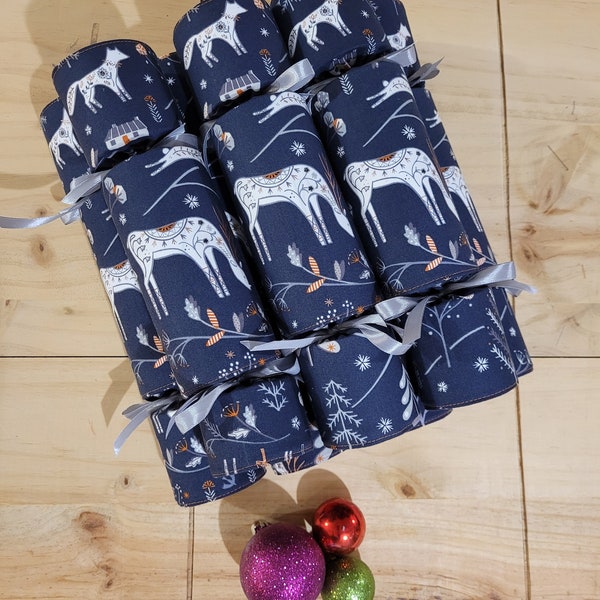 Craquelins de Noël en tissu réutilisables faits à la main avec le très important emballage cadeau alternatif Snapper** ou la vinaigrette de table de Noël parfaite