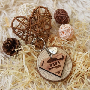 Wooden key ring Father's Day gift - laser cutting and engraving - customizable