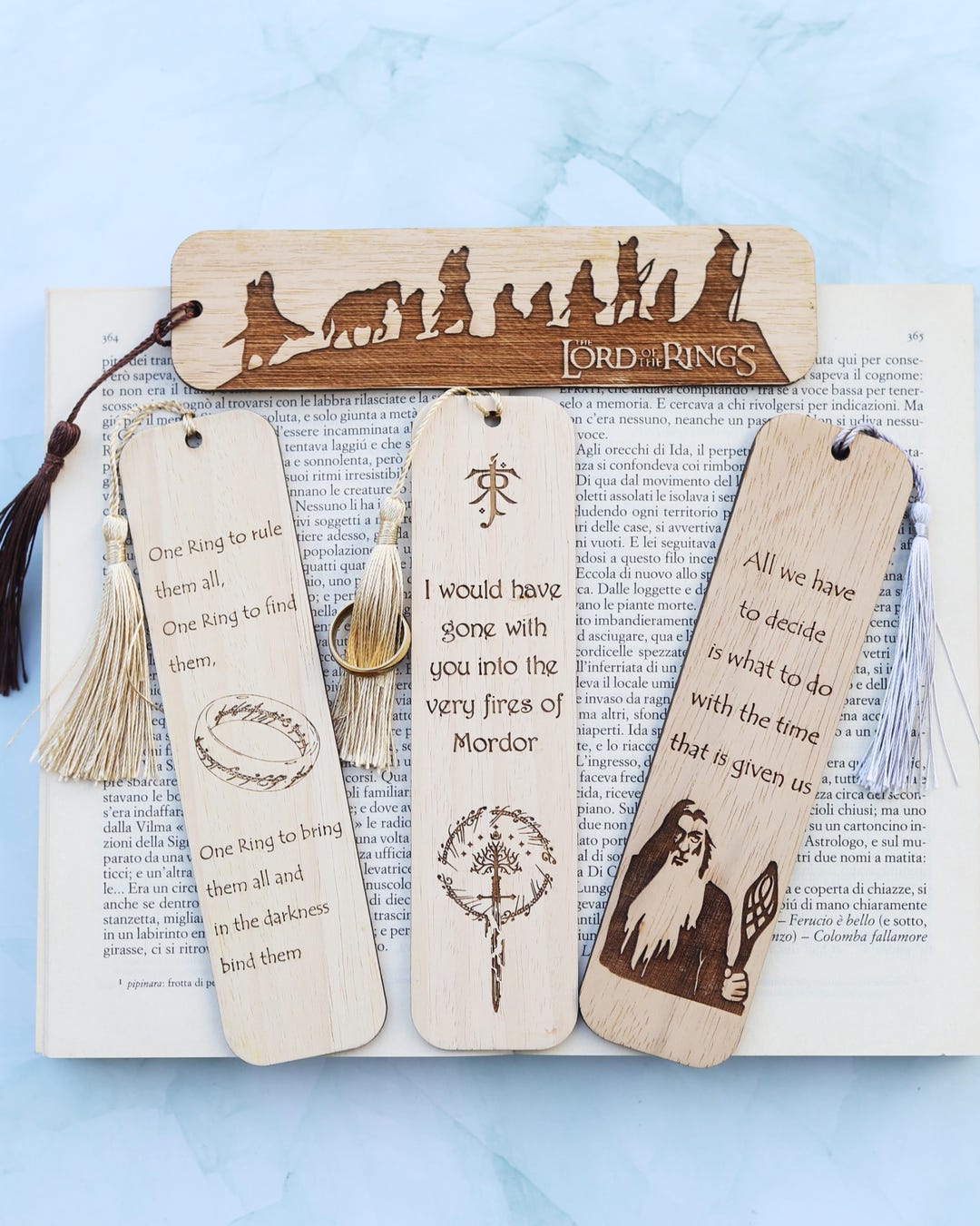 Libri In Legno Segnalibro Legno Porta Pagine - 2 Pezzi Per Lettura Con Una Mano Regalo Per Appassionati Libri