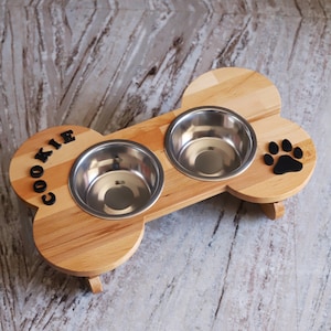 Personalized wooden dog bowl holder with name