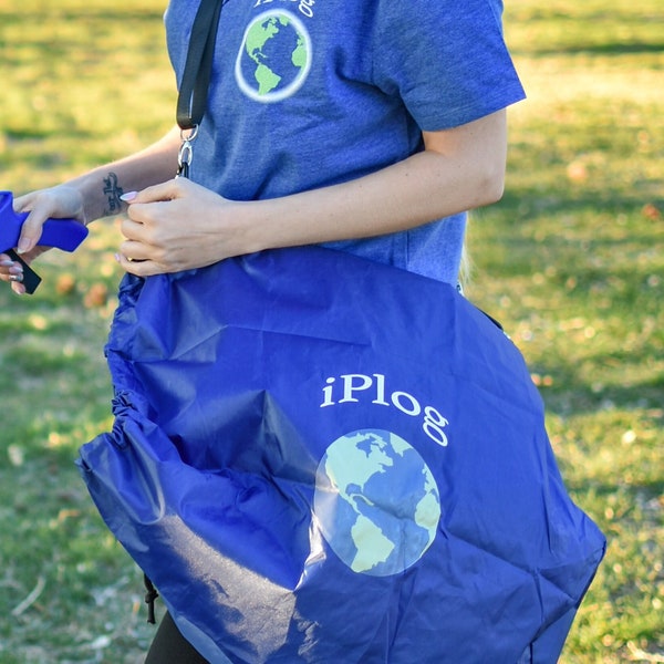 Plogging Bag with shoulder strap and drawstring to pick up litter outdoors