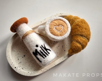Pedido anticipado de biberón y taza de leche de fieltro, juguetes de fieltro para recién nacidos, galletas, accesorios de leche de lana, accesorios de leche de fieltro, croissant de fieltro para recién nacidos