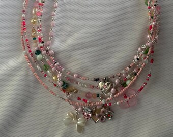 beaded pendant necklace