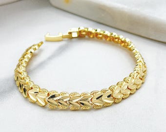 18K Gold Plated Heart Link Bracelet, Textured Statement Jewelry for Women