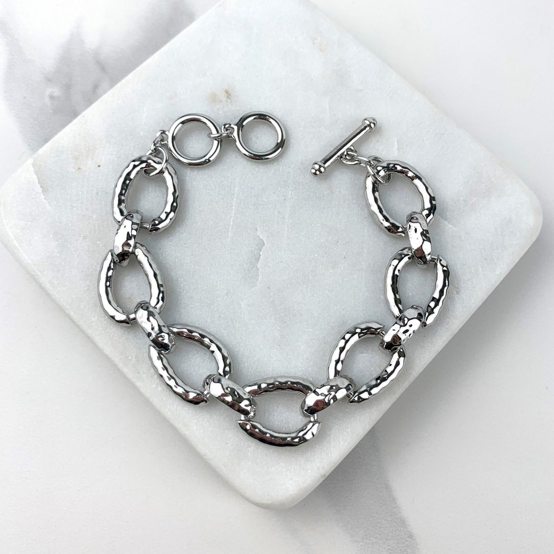 Silver Filled 15mm Oval Link Chain Featuring Elegant Toggle Silver Filled 15mm Oval Link Chain Featuring Elegant Toggle