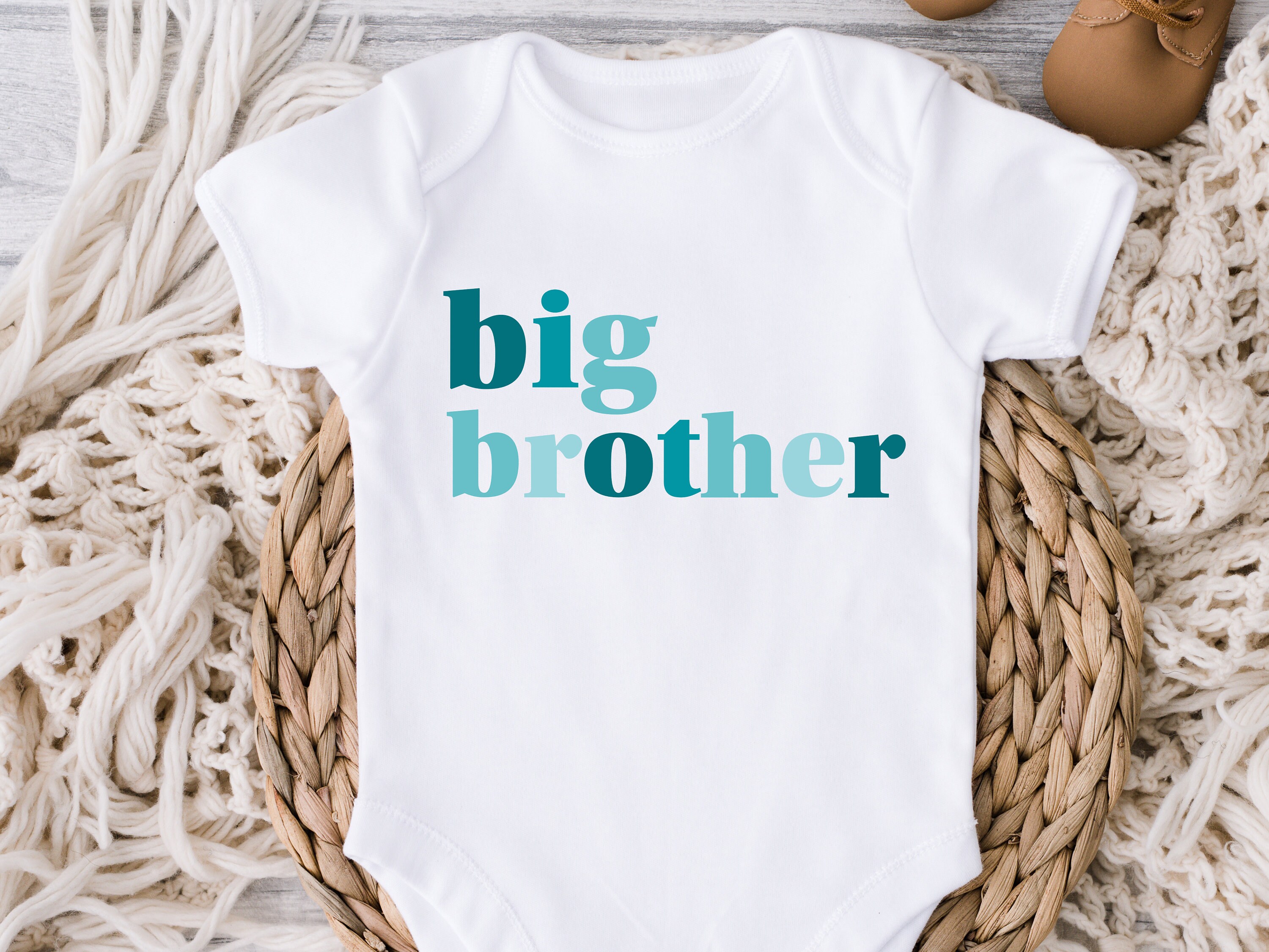 Discover Big Brother TShirt, Big Bro T-Shirt, New Big Brother Tee, Blue Modern Design, Minimalist Toddler Boy T-Shirt, New Baby Announcement, 1176