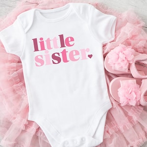 Little Sister Onesie®, Little Sis T-Shirt, Baby Girl Announcement, Shower Gift for Girl,  Pink Modern Design, Cute Minimalist Bodysuit, 1188