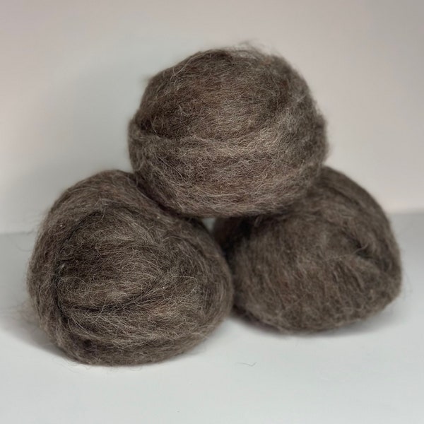 Icelandic Wool Roving Ball - Natural Smoky Brown